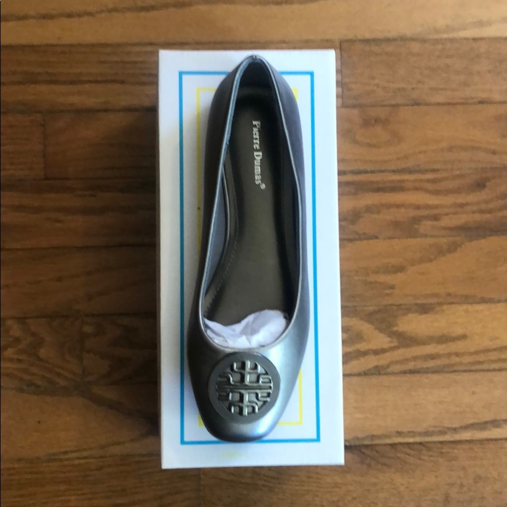 Pierre Dumas Pewter Flat